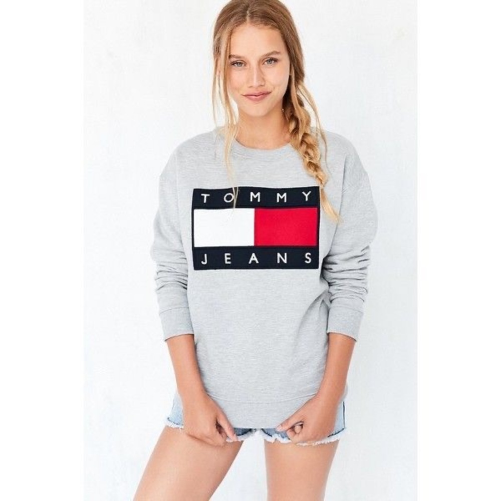 NWOT Gray Tommy Hilfiger Crewneck